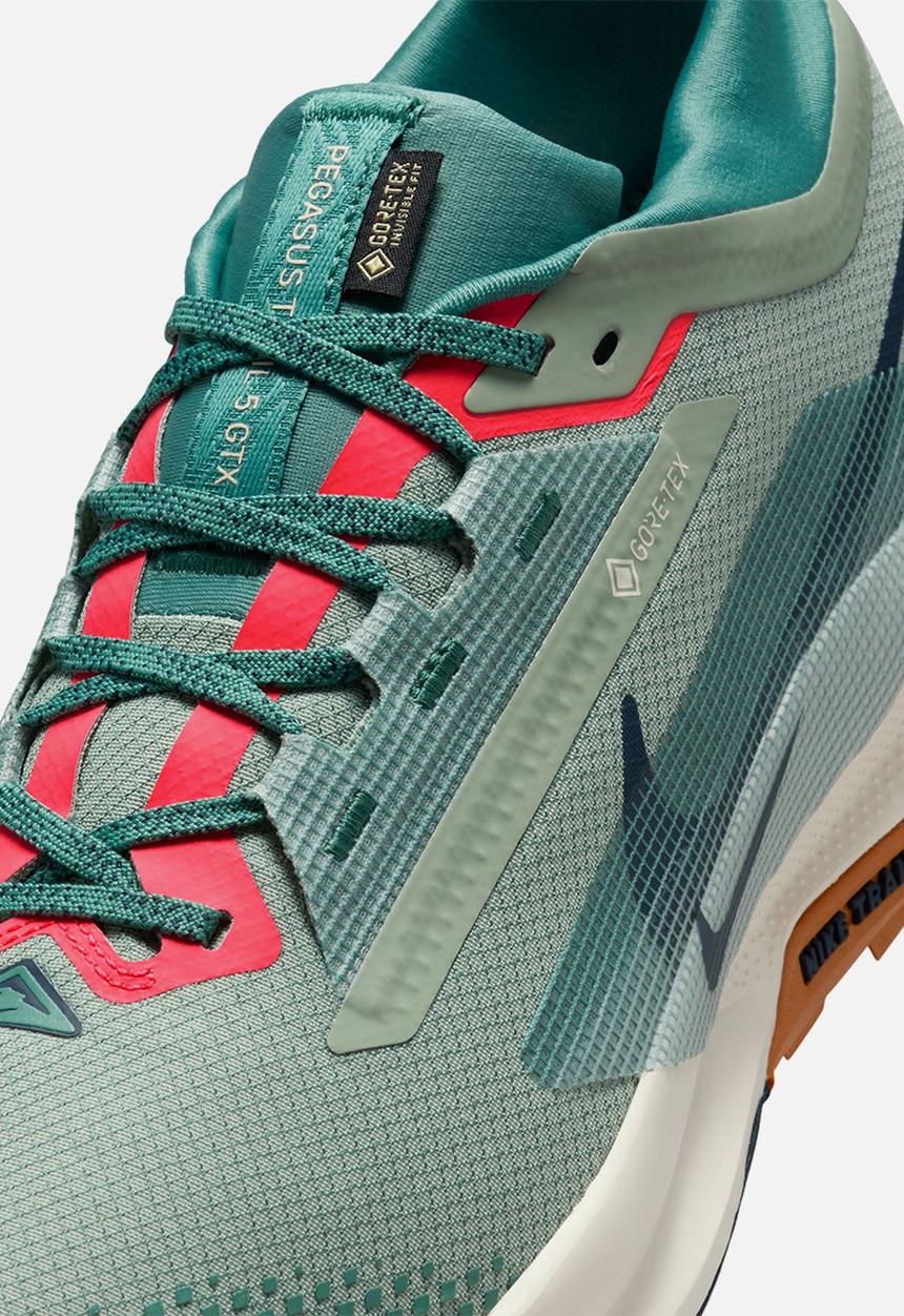 Nike - Pegasus Trail 5 Gore-Tex