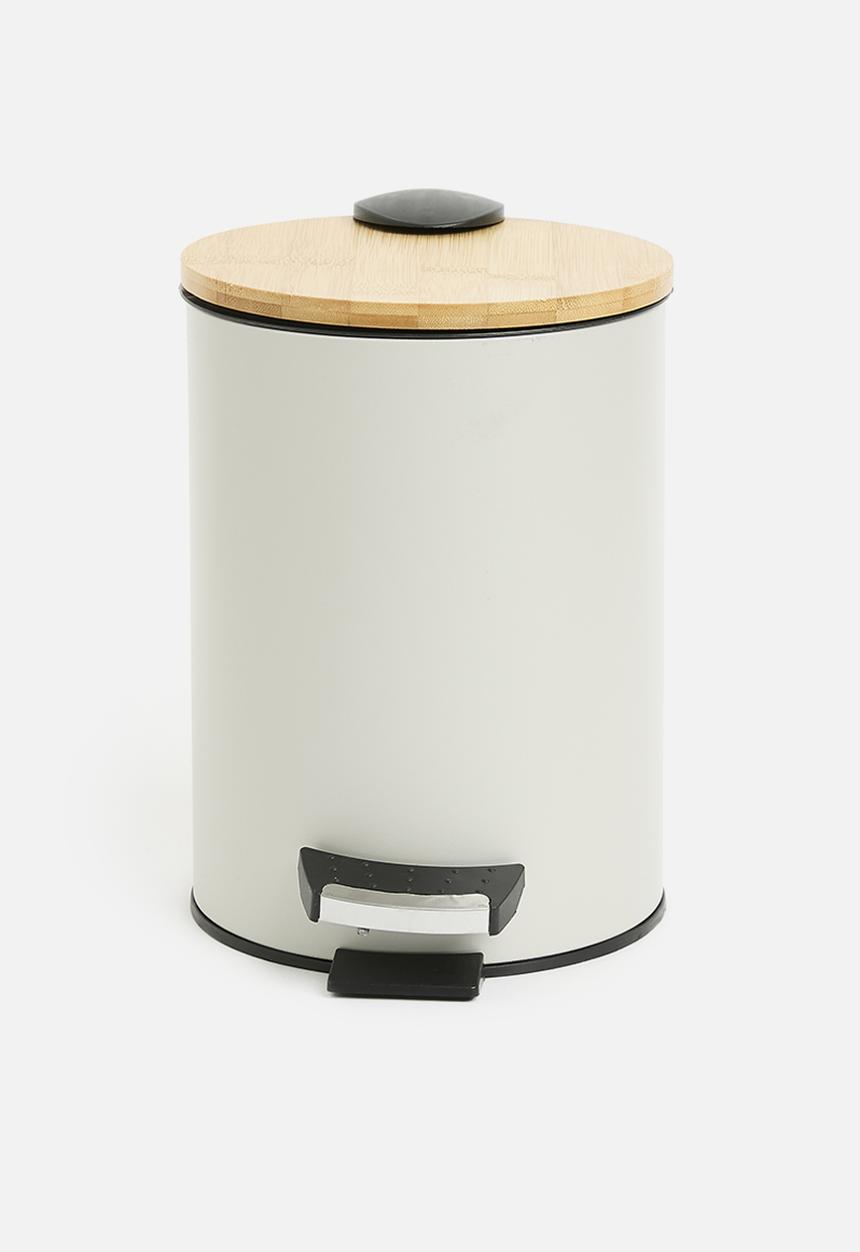 Bathroom Solutions - 3L Bamboo lid pedal bin - cream