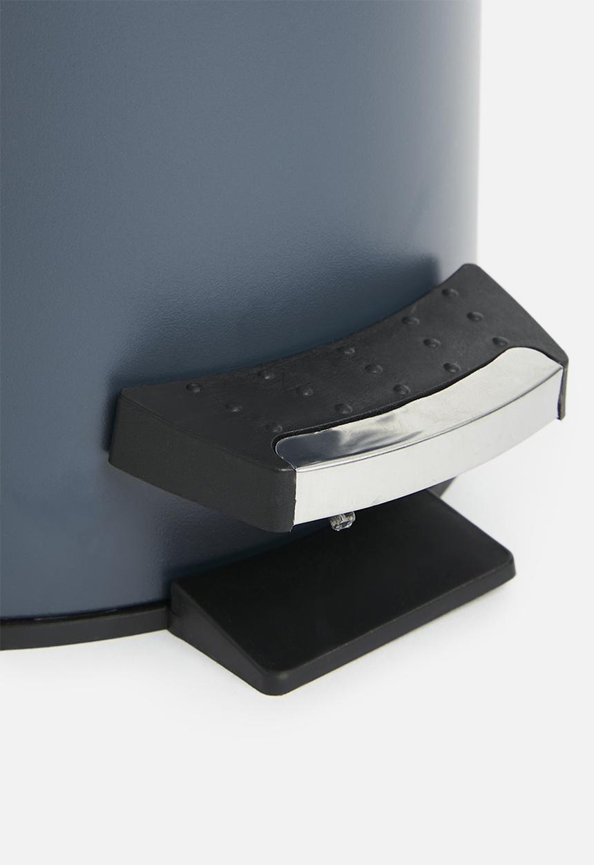 Bathroom Solutions - 3L Bamboo lid pedal bin - grey