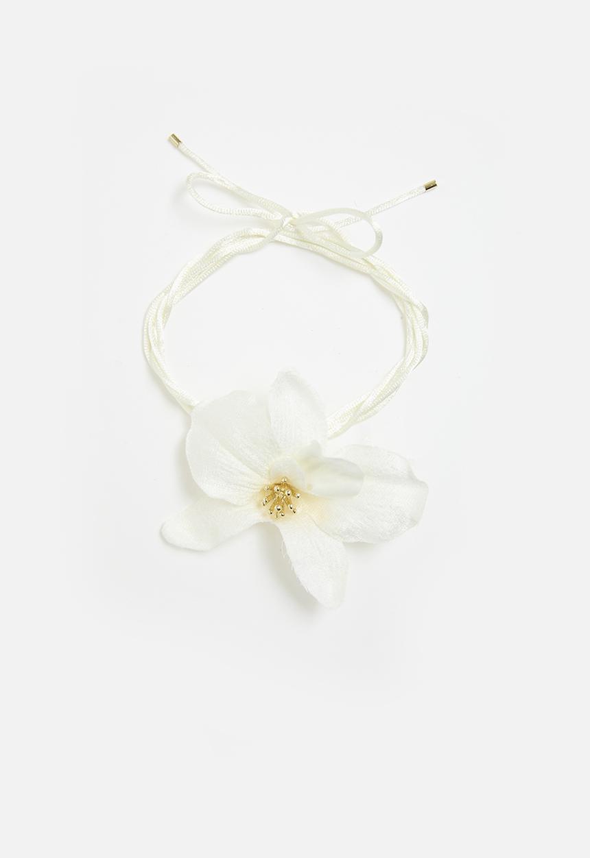 Rubi - Choker Necklace - White Wrap Orchid Flower