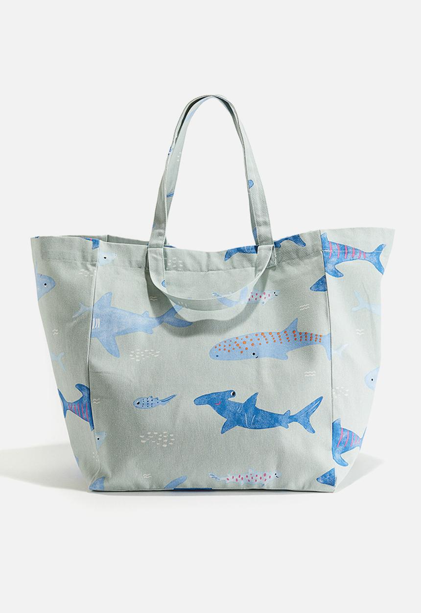 H&M - Patterned beach bag - light green sharks