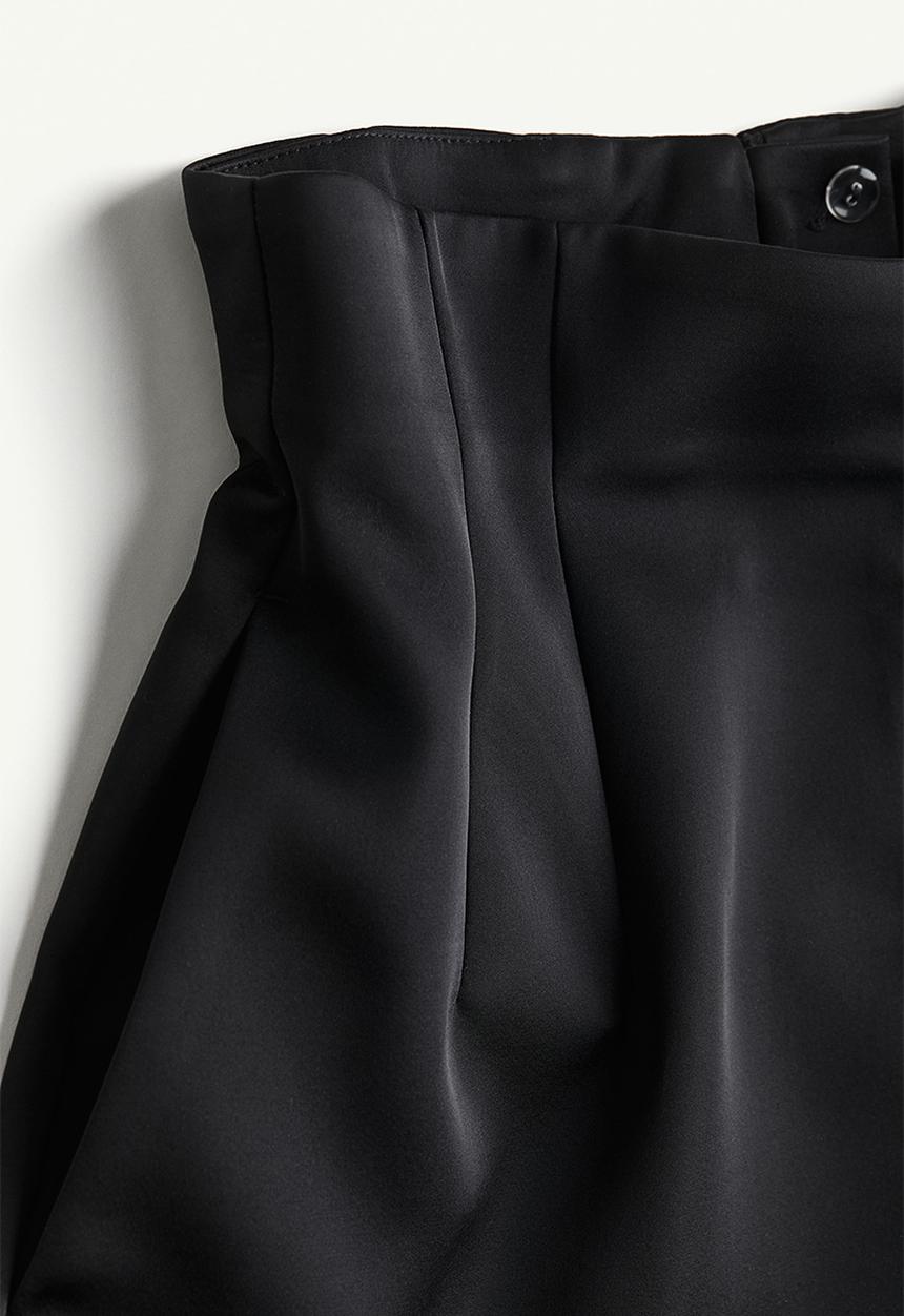 H&M - Shiny twill mini shorts - black