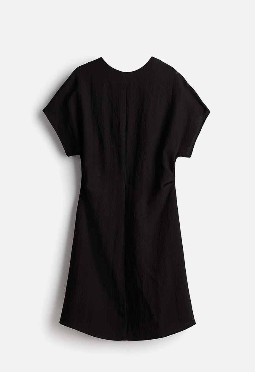 H&M - Tapered-waist dress - black
