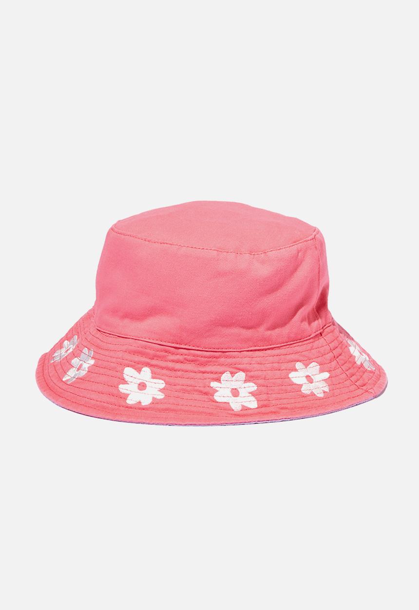Cotton On - Kids reversible bucket hat - strawberry pop flowers/lilac drop