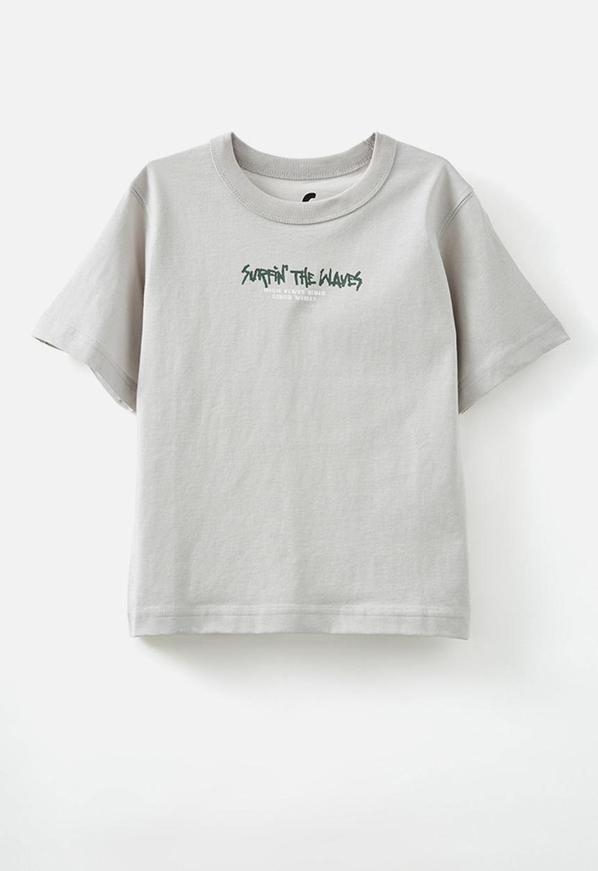 Cotton On - Jonny short sleeve graphic print tee - winter grey/surfin  the waves
