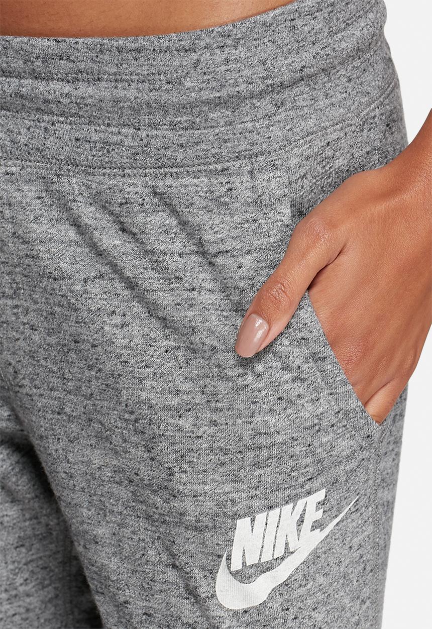 Nike - Nike Gym Vintage Capri