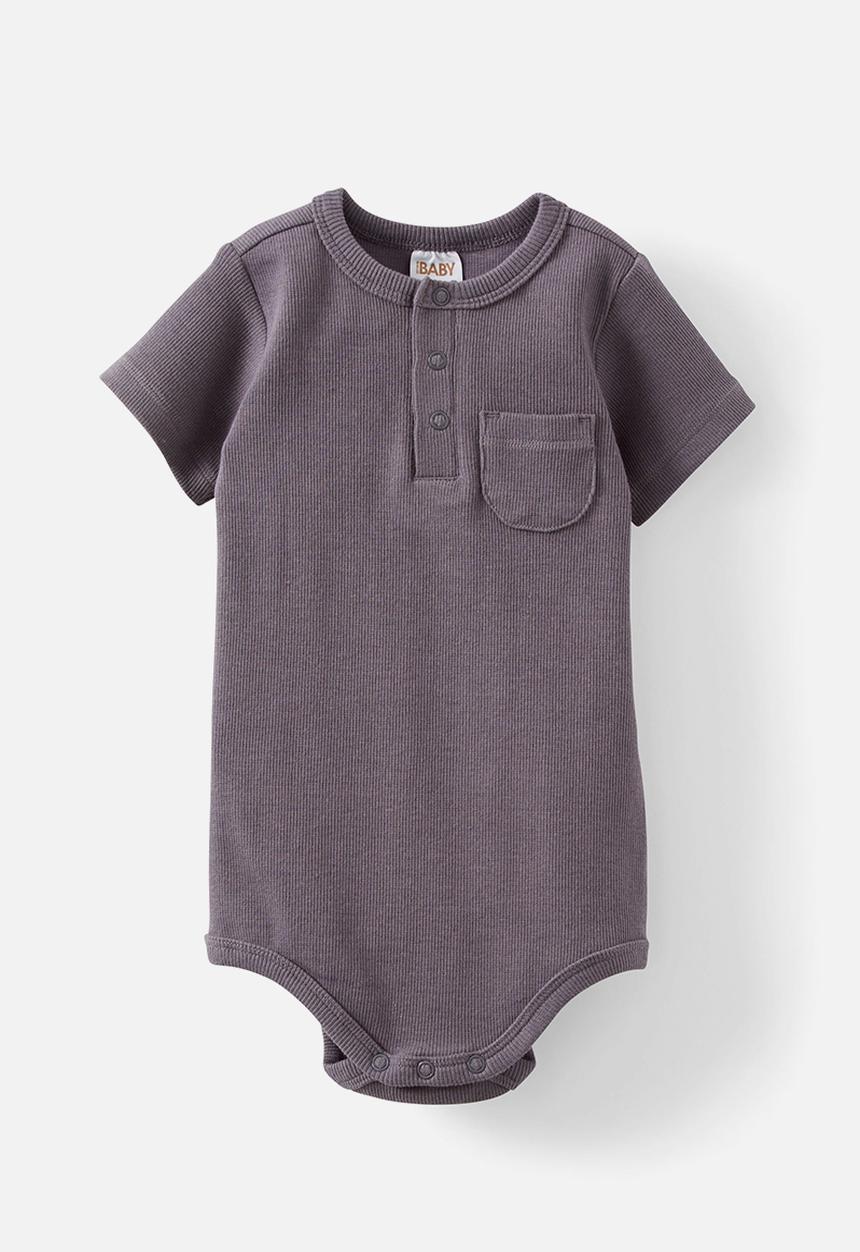 Cotton On - The short sleeve rib pocket bubbysuit - rabbit grey
