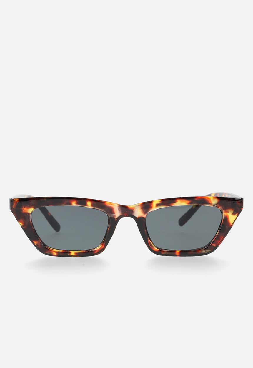 Superbalist - Kaneez cateye sunglasses-brown