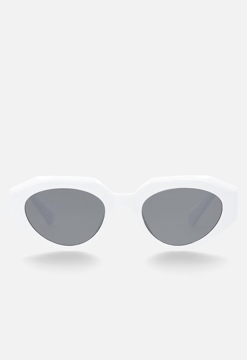 Superbalist - Hanna oval sunglasses-white