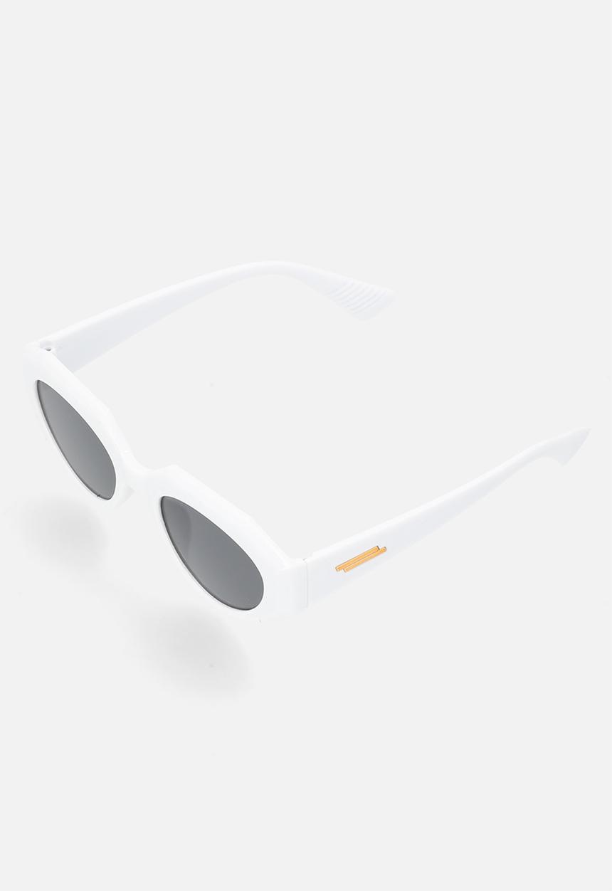 Superbalist - Hanna oval sunglasses-white