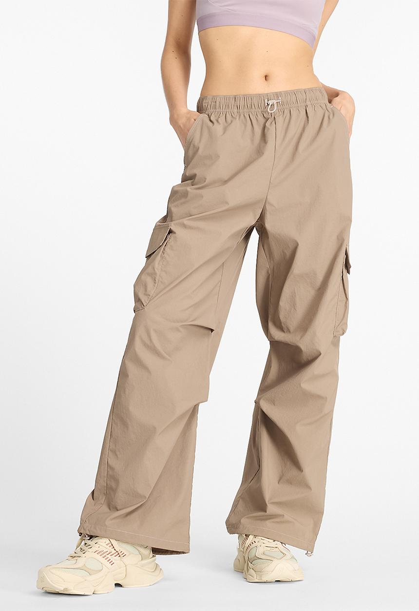 New Balance  - Cargo woven pant - light mushroom