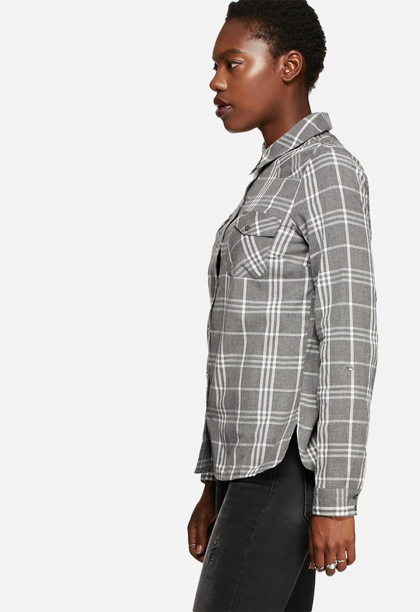 Noisy May - Erik Shirt