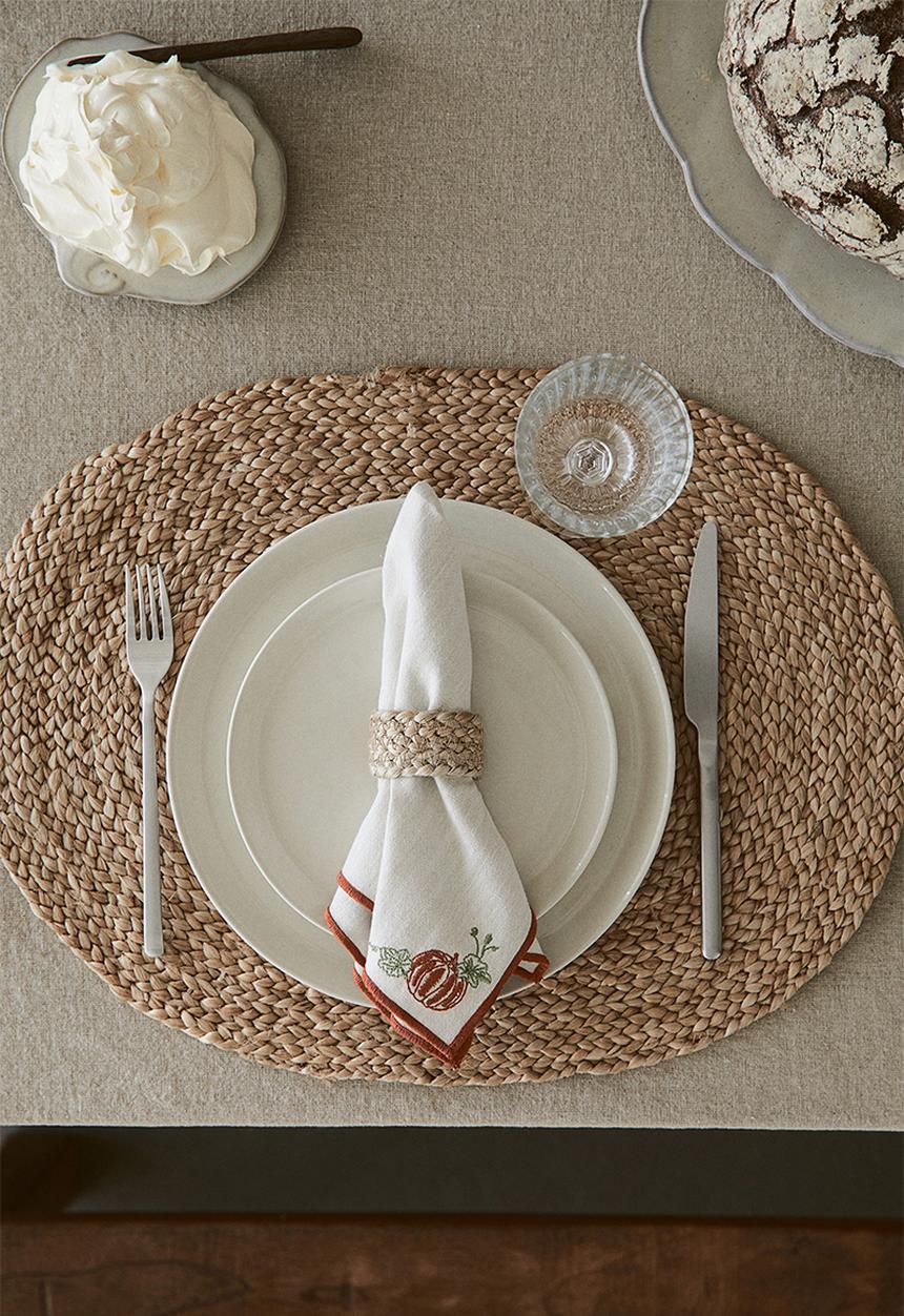 H&M - 4-Pack embroidered napkins - white pumpkin