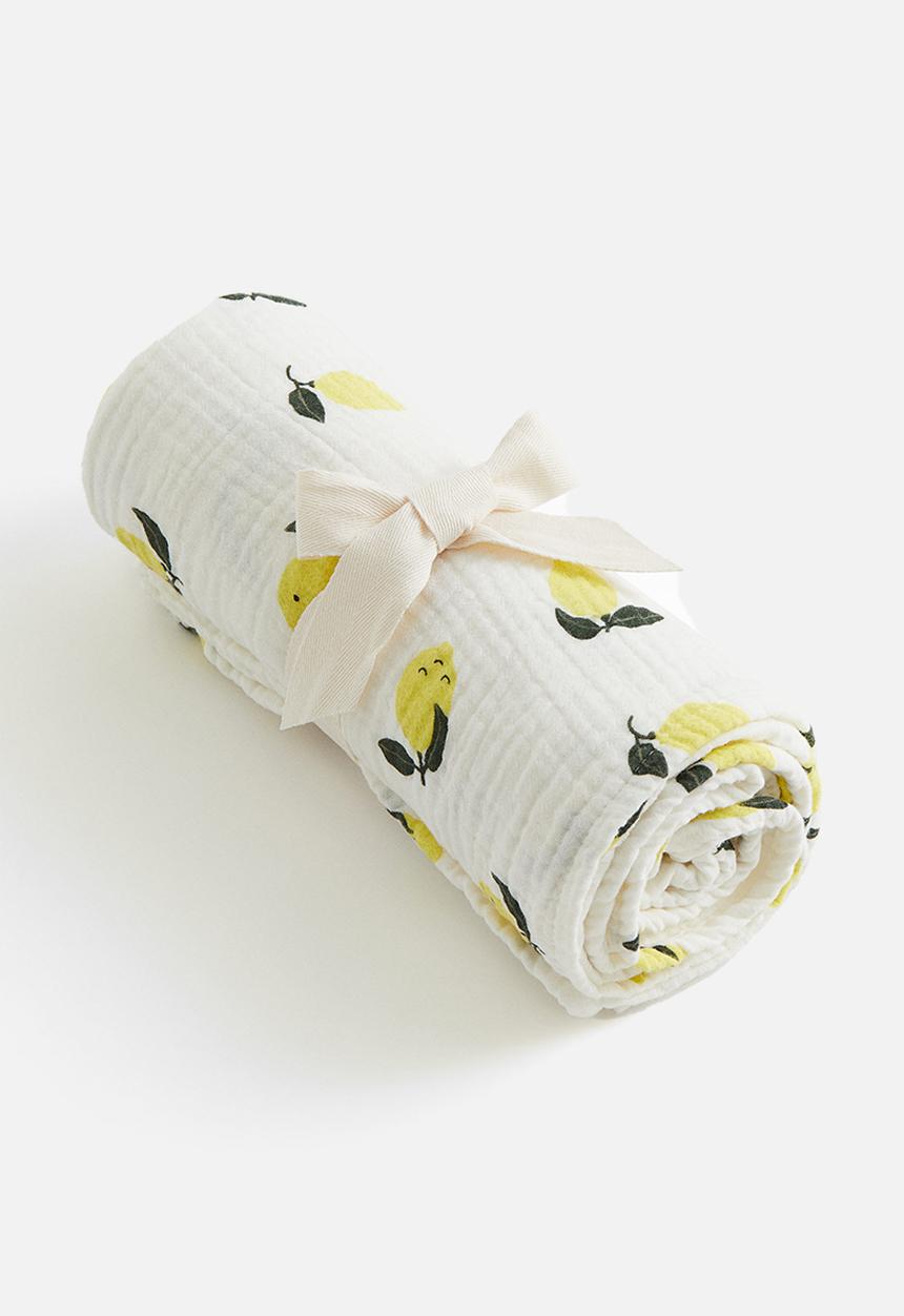 H&M - Printed muslin blanket - white lemons