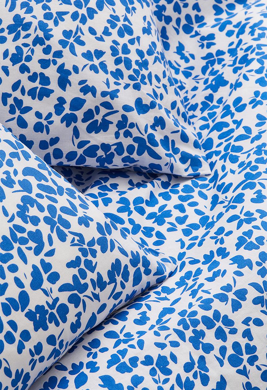 H&M - Double/king size cotton duvet cover set - bright blue floral 