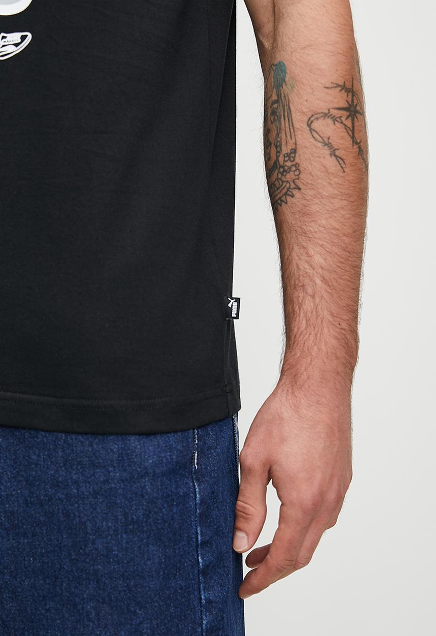 PUMA - Graphics Sneaker Tee - Puma Black