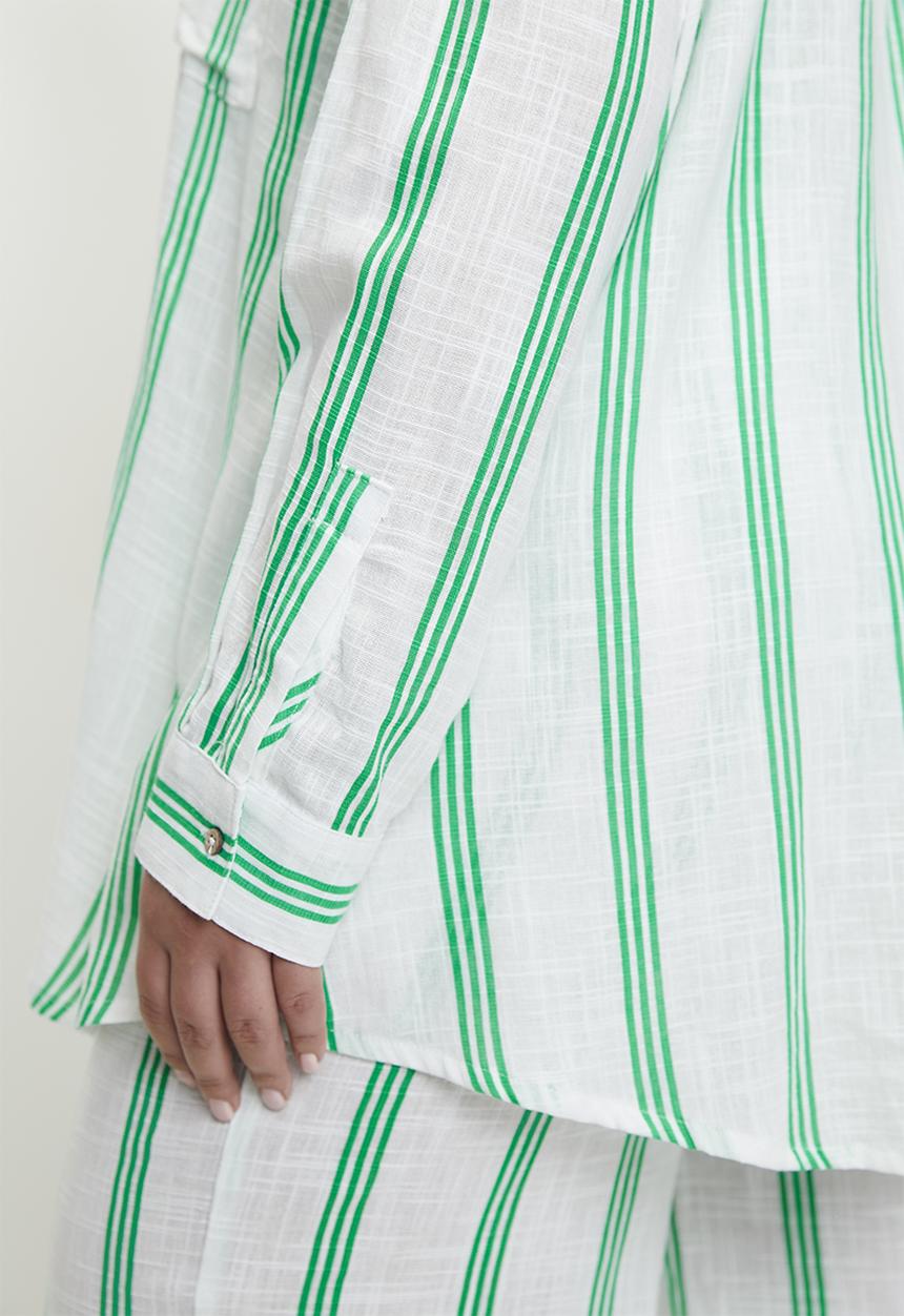 Cotton On - Plus Swing Beach Shirt - Palm Leaf Stripe