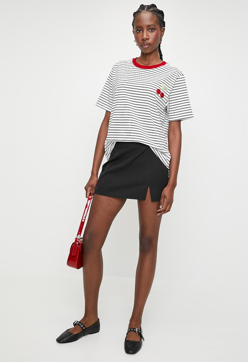 Me&B - Statement tee in crochet cherries - cherries