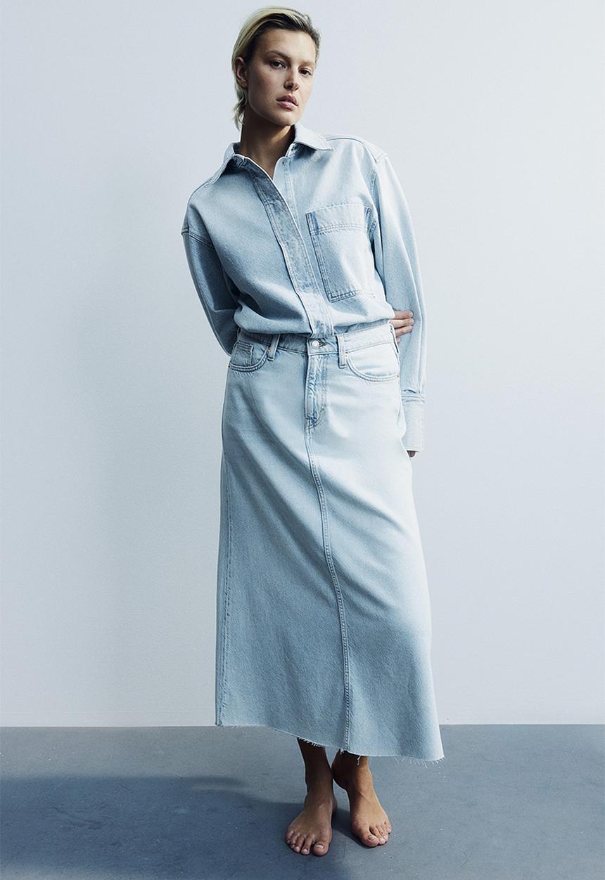 H&M - Feather soft denim skirt - pale denim blue