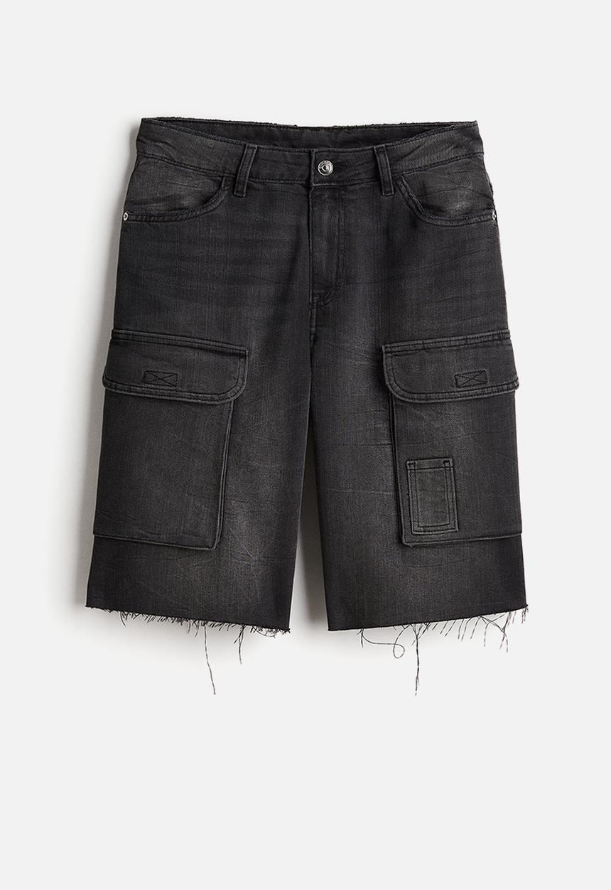 H&M - Low denim cargo shorts - black