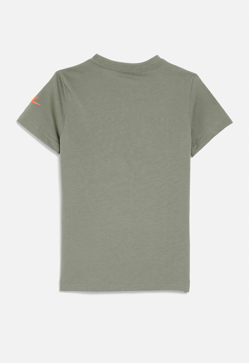 Nike - Nkb futura micro text tee - dark stucco