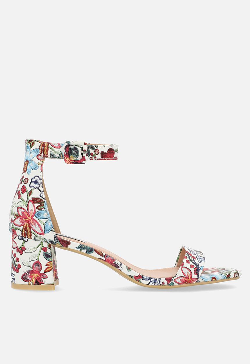 Madison® - Amira 2 block heel - white floral