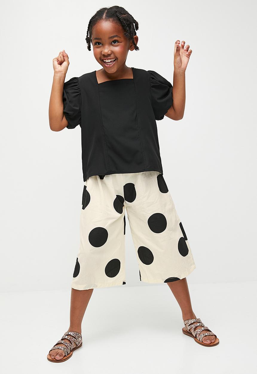 Pop Candy - Puff sleeve top & bottom set- black & beige 