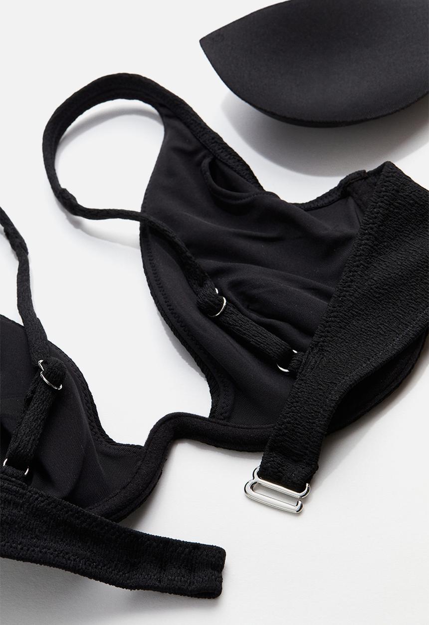 H&M - Deep plunge padded bikini top - black