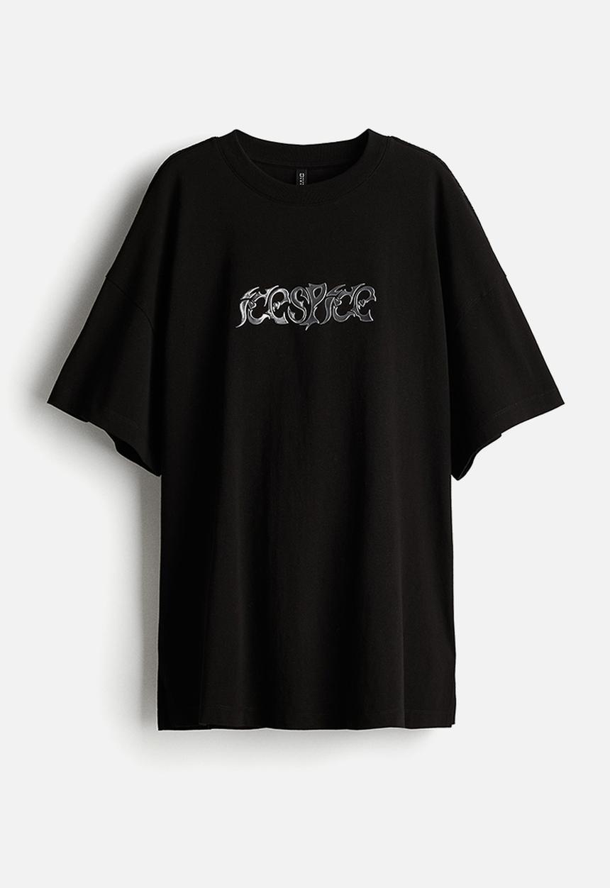 H&M - Oversized printed T-shirt - black ice spice