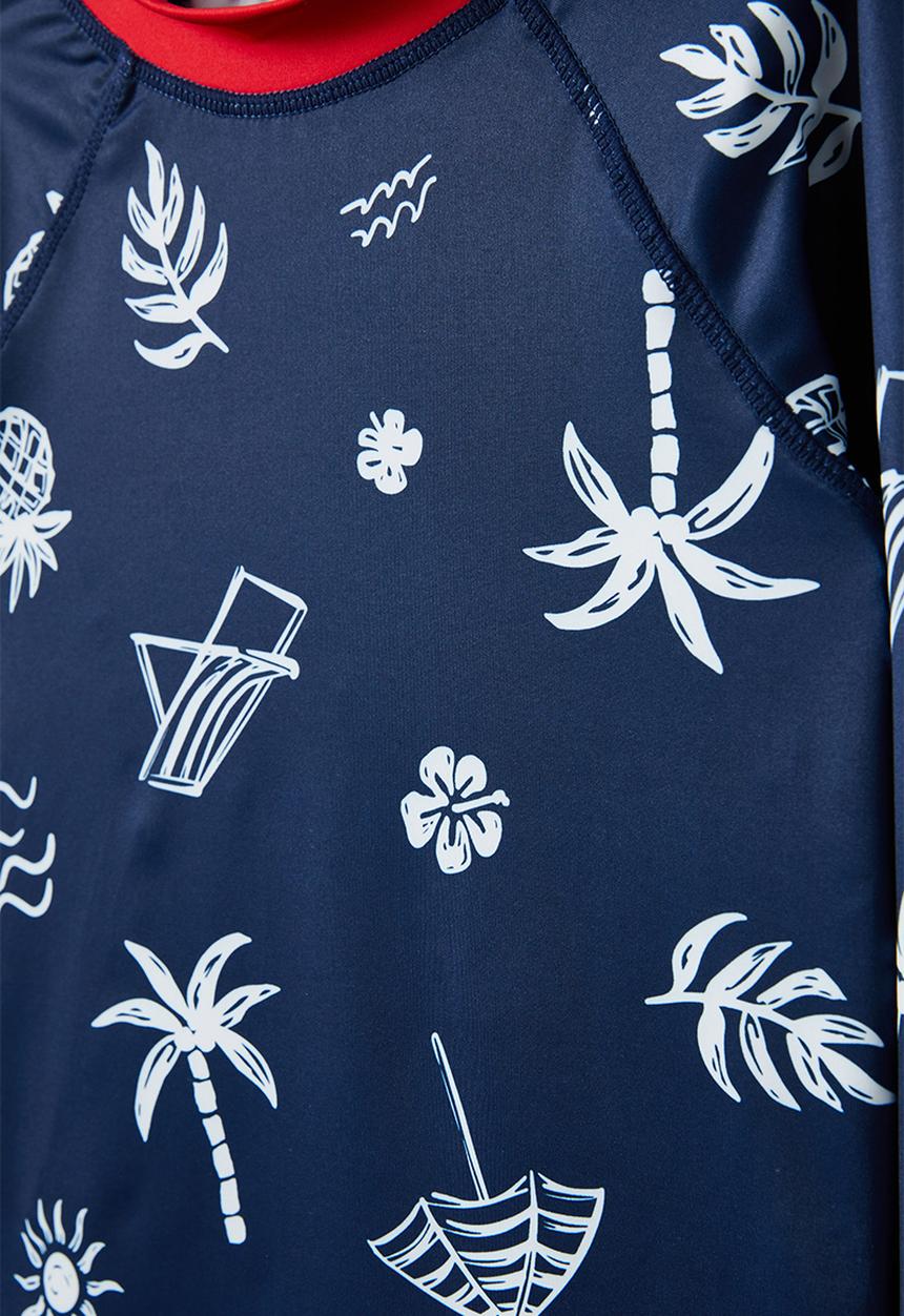Cotton On - Flynn long sleeve raglan rash vest - in the navy/beach