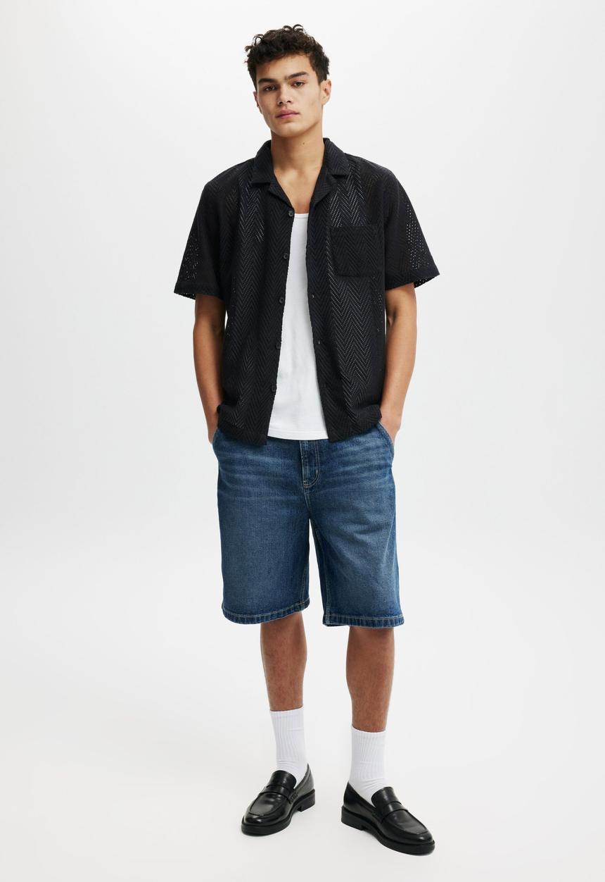 Cotton On - Palma Short Sleeve Shirt - Black Chevron 