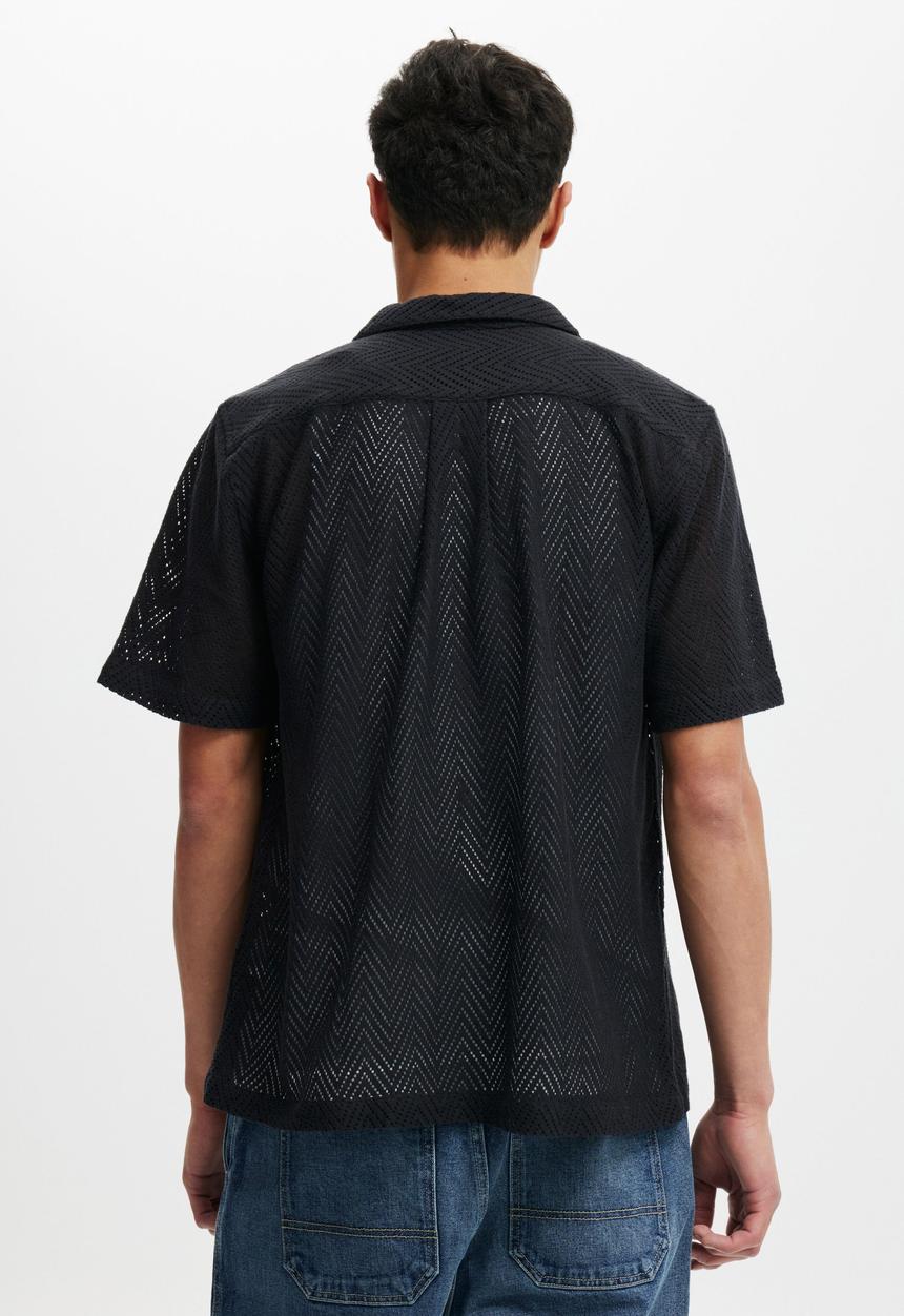 Cotton On - Palma Short Sleeve Shirt - Black Chevron 