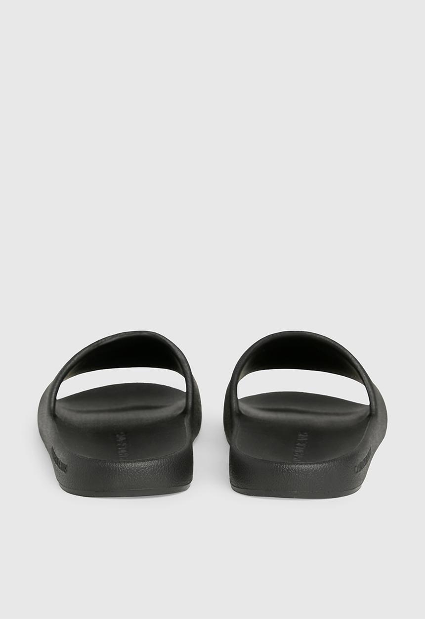 Calvin Klein - Slide monogram debossed - black