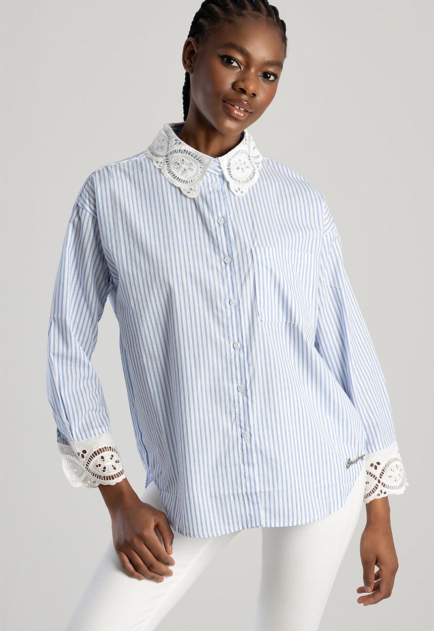 SISSY BOY - Giselle: Pin Stripe Anglaise Collar And Cuff Shirt. - Pale Blue / White