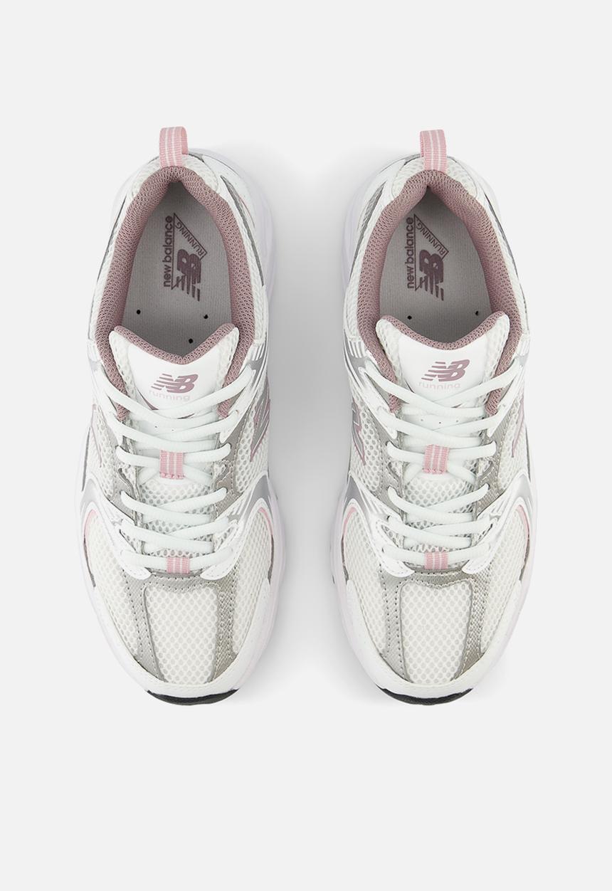 New Balance  - 530