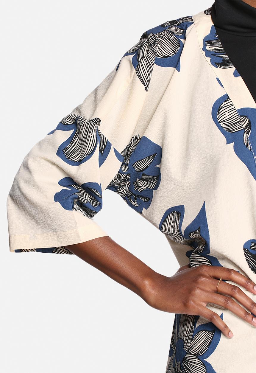 VILA - Graphical Kimono