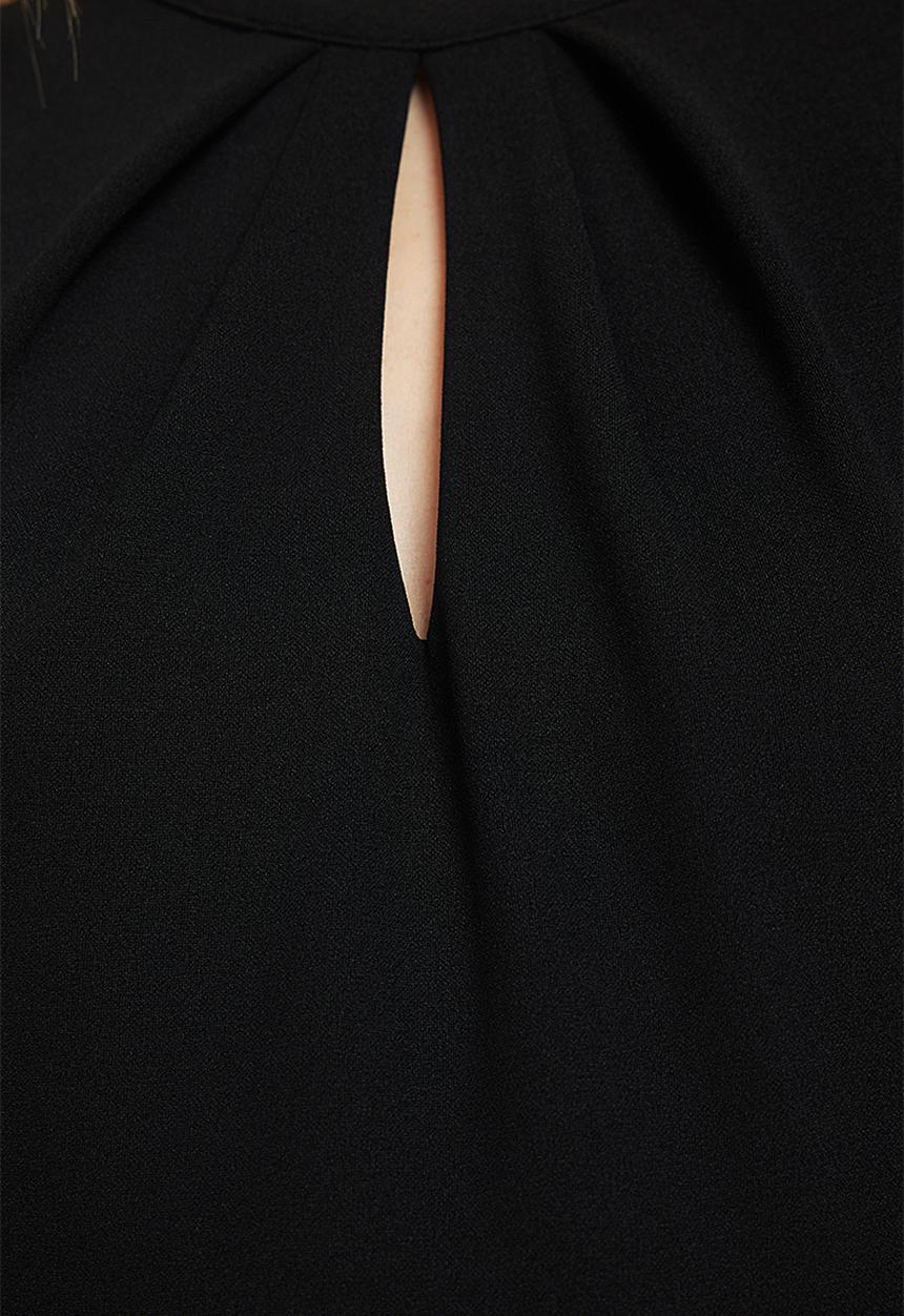 Trendyol - Collar Detailed Crepe Mini Knitted Dress - Black