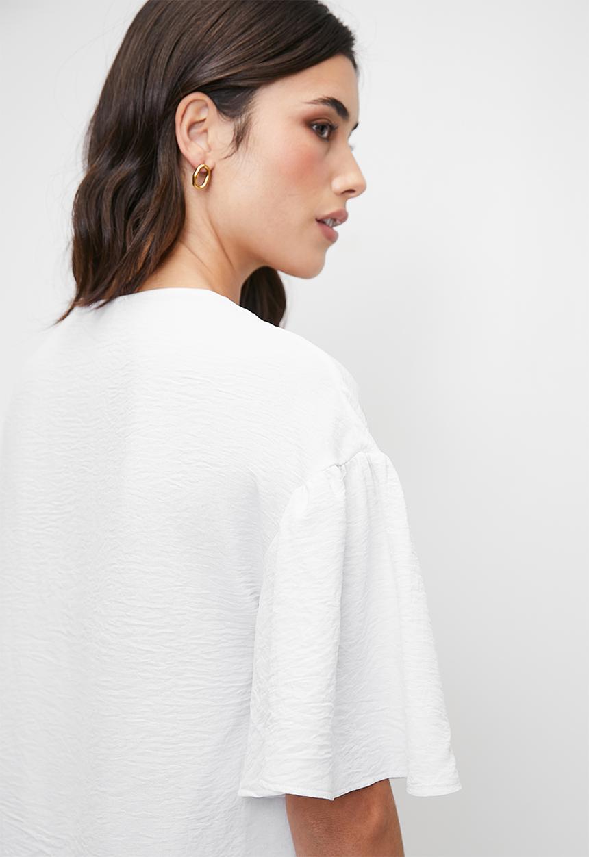 edit - V-neck wide sleeve shell - white