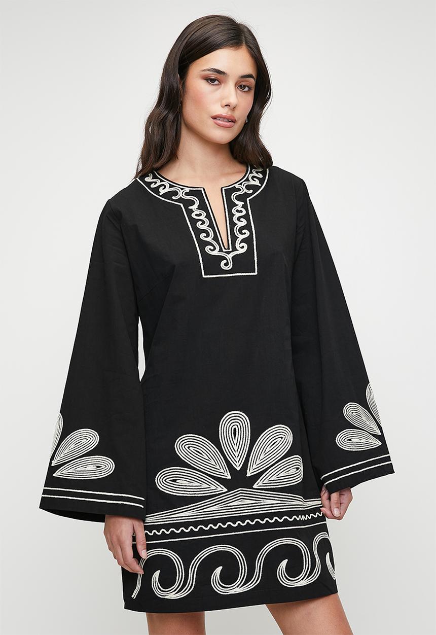 edit - Embroidery shift dress - black & natural