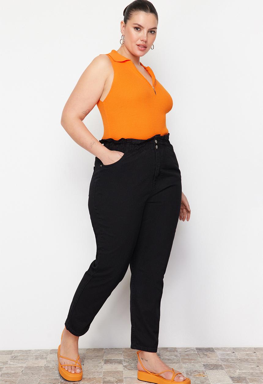Trendyol - High Waist Elastic Waist Mom Jeans - Black