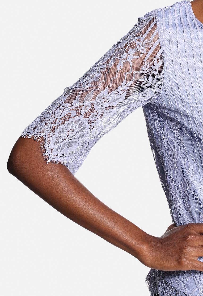 VILA - Lasso Lace Top