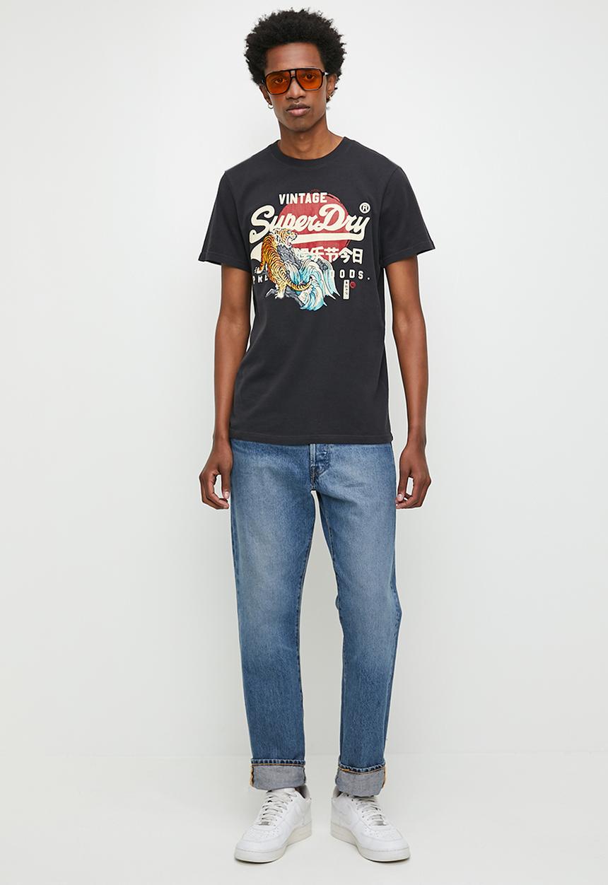 Superdry. - Tokyo Graphic T-Shirt - Bison Black
