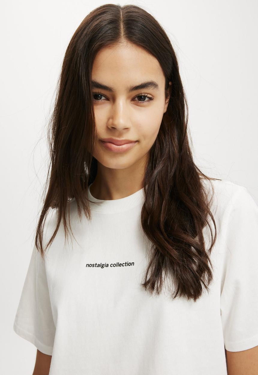 Cotton On - Regular Fit Graphic Tee - Nostalgia Collection/Vintage White
