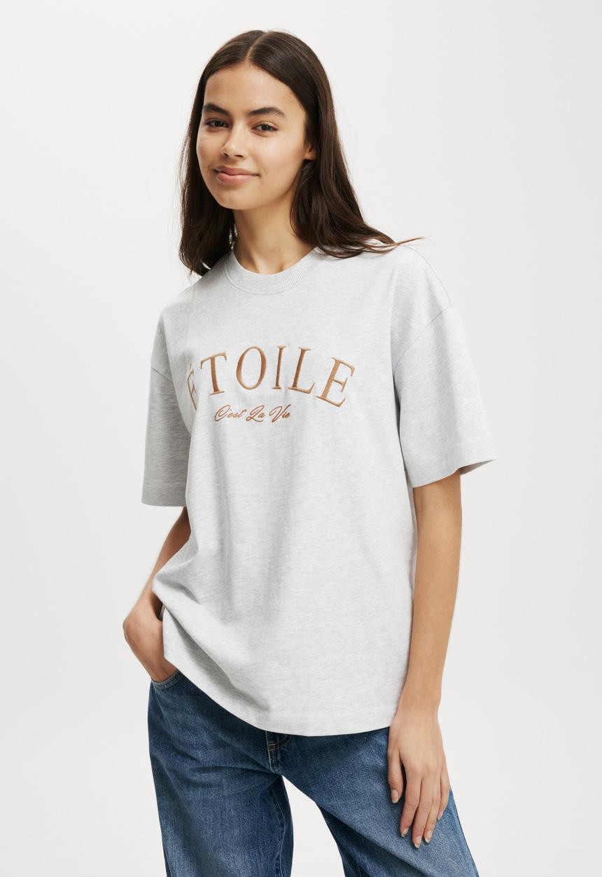 Cotton On - The Premium Boxy Graphic Tee - Etoile/Soft Grey Marle