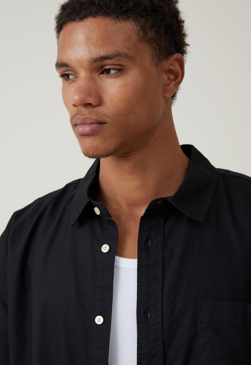 Cotton On - Relaxo Short Sleeve Shirt- Black