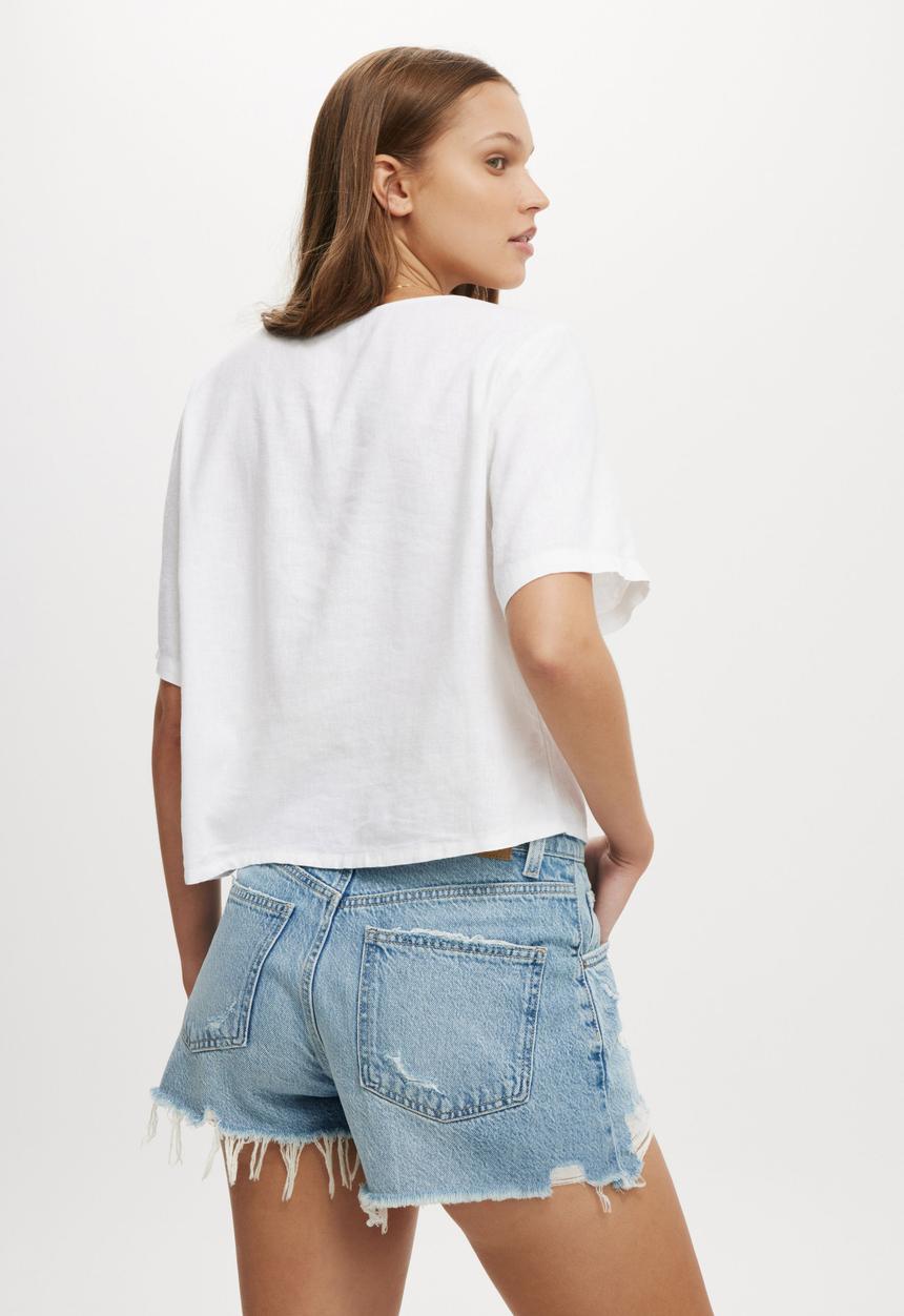 Cotton On - Original Cut Off Denim Short - Breeze Blue Destroy