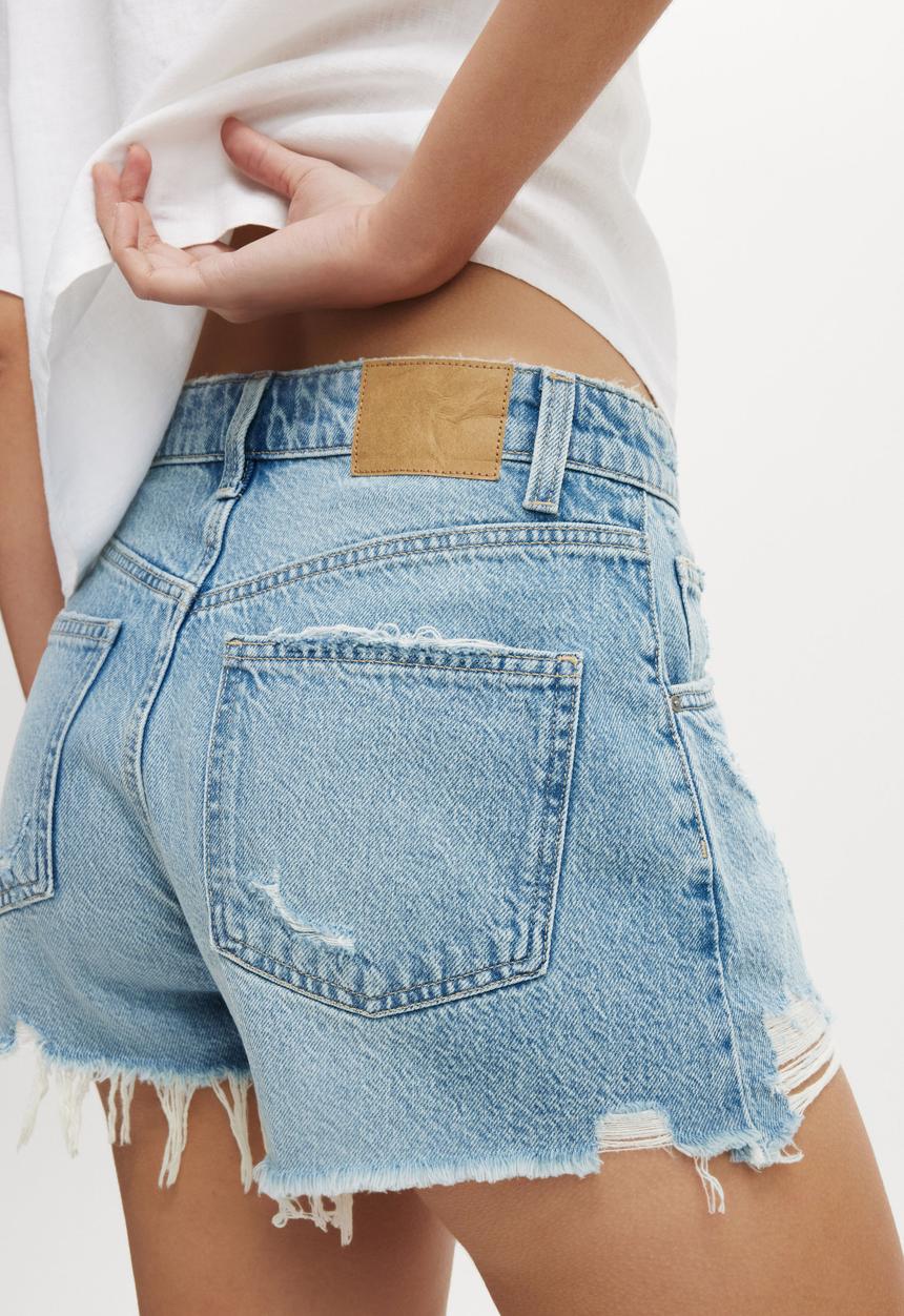Cotton On - Original Cut Off Denim Short - Breeze Blue Destroy