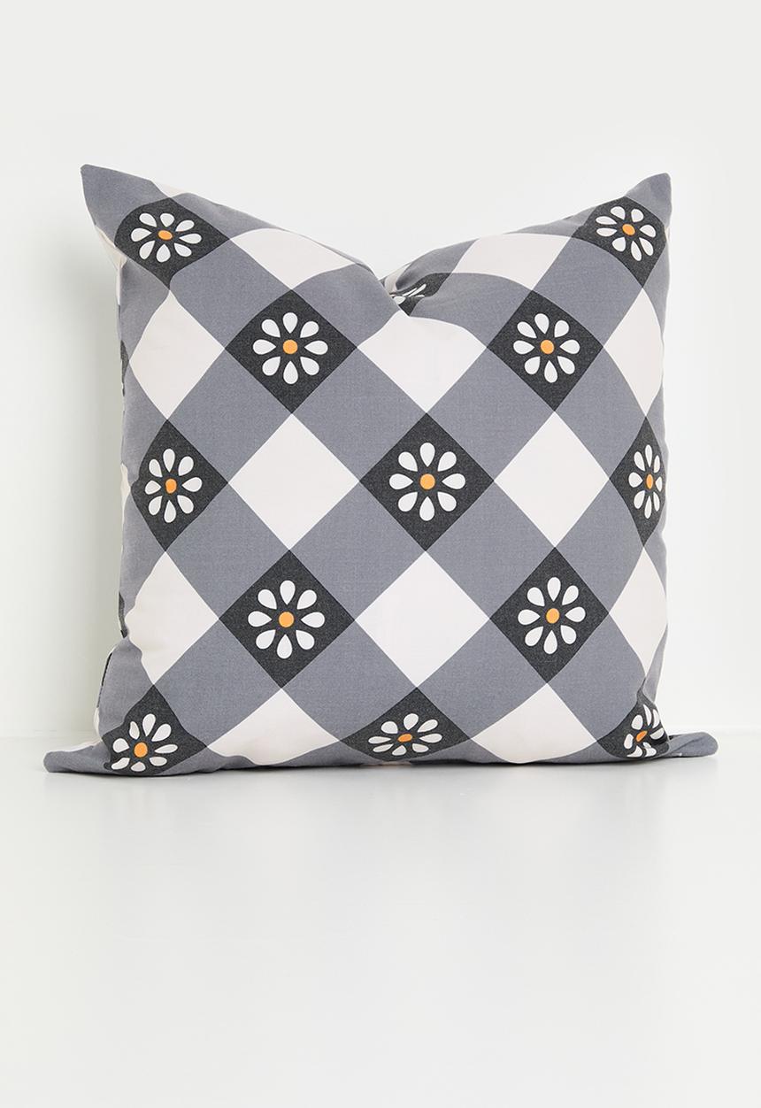 Sixth Floor - Daisy cushion cover - Black