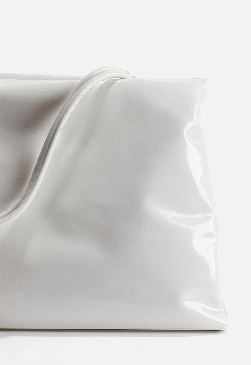 H&M - H&M Studio: Padded crossbody bag - white