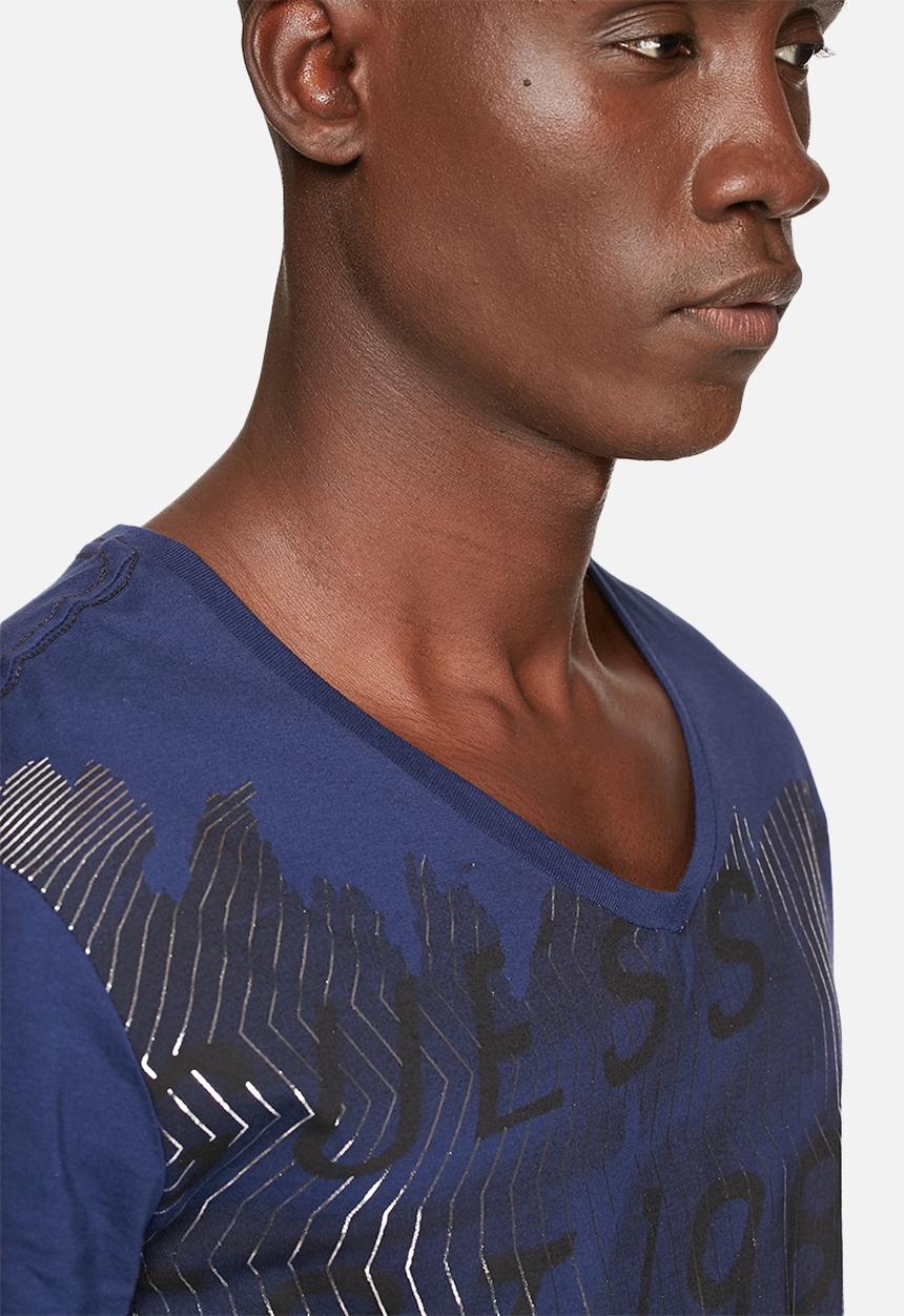 GUESS - Rip It Up Tee